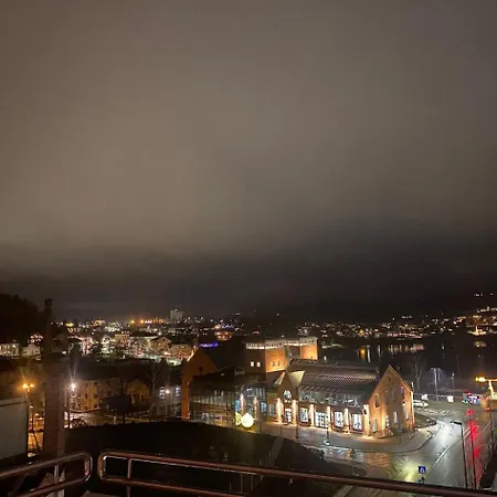 Skyline Penthouse With Private Terrace And Free Parking Honefoss